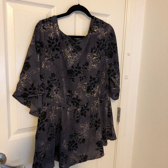 Torrid size 1 Purple Blouse with Gold Detailing - Picture 3 of 4